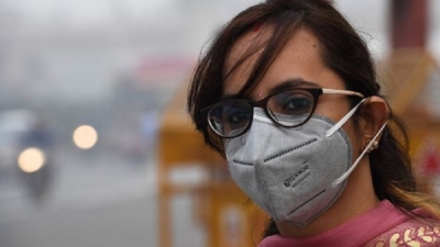 Delhi air quality: Severe pollution prompts car rationing