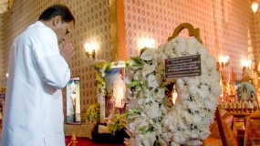 President pays last respects to the late king of Thailand