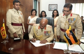 New Commander of Army takes office