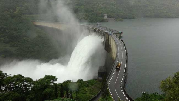 Parakrama Samudraya, Victoria and Randenigala reach spill level