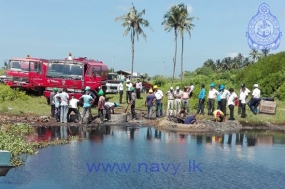 Navy assists to arrest Muthurajawela oil spill