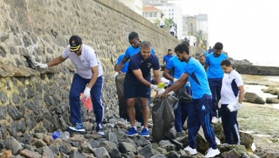 Navy conducts beach cleaning and water sports event at Galle Face