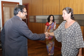 ICRC Delegation meets  Sri Lankan Defence Secretary