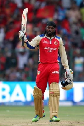 Gayle becomes first World Cup double - centurion