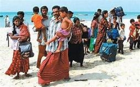 Sri Lankan refugees return from Tamil Nadu