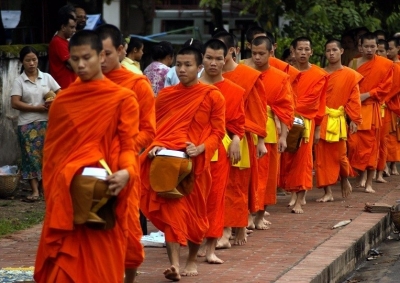 PM  launchs program to provide insurance to Buddhist monks