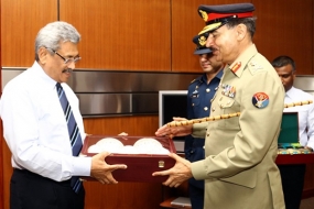 Pakistan&#039;s CJCSC Gen. Rashad Meets Secretary Defence