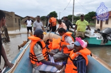 Navy extends flood relief operations to Matale & Mannar