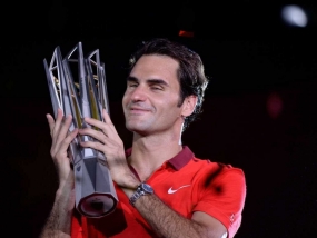 Roger Federer beats Gilles Simon to win Shanghai Masters