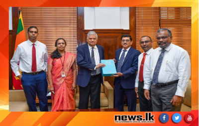 CBSL Annual Report (2022) handed over to the President