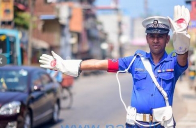 Navy Provost contribute in controlling Colombo traffic jam