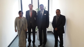 Ambassador Amunugama meets German official to discuss direct air links between Berlin and Colombo